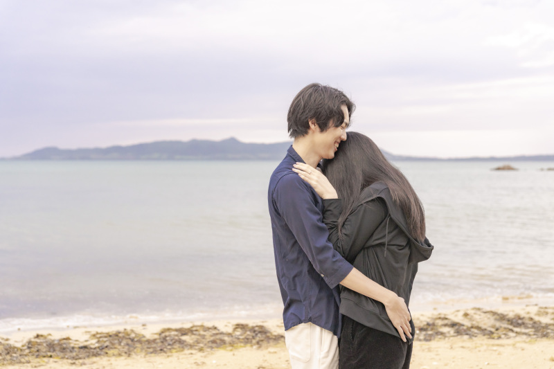 思わず泣いてしまう彼女
