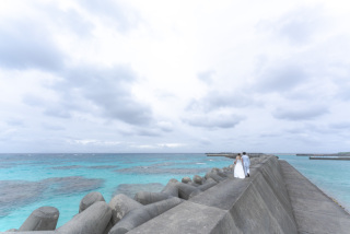 日本最南端の島「波照間島」でのフォトウエディングツアー！波照間ブルーを体感しよう