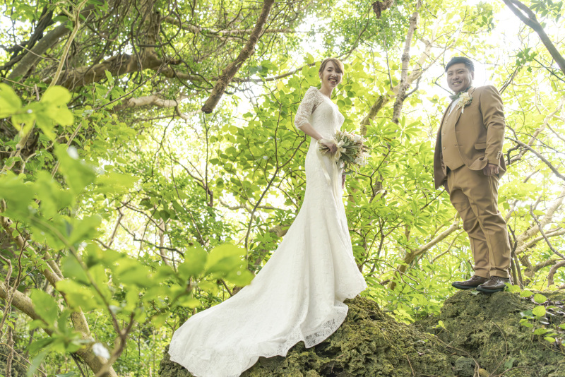 ビーチの裏にある隠れジャングルへ。