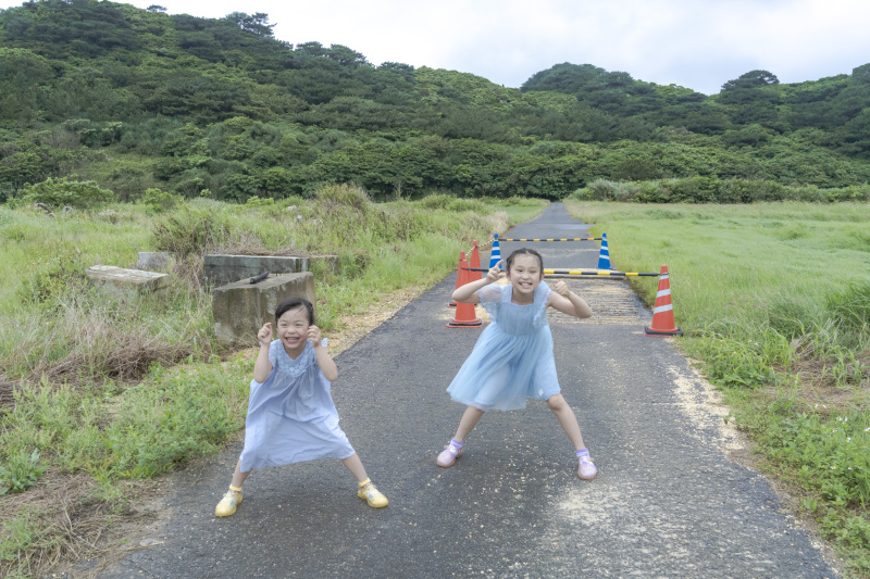 可愛いモノマネ姉妹。