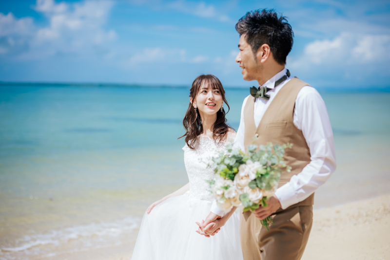 ビーチでお散歩。気持ちの良い天気。