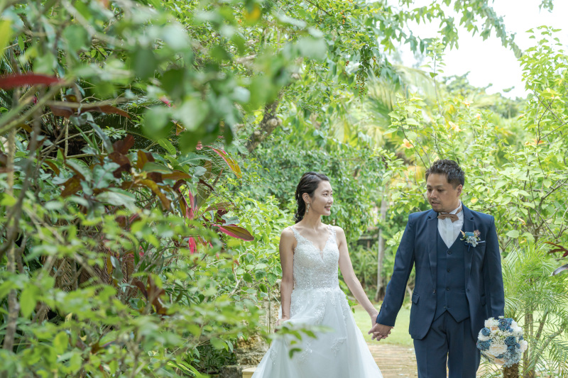 庭園には南国植物もたくさん。植物に囲まれて。