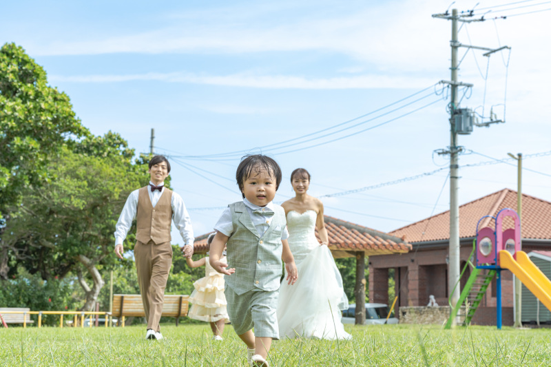 BlueSoda石垣島/宮古島クラフトフォトウェディング_家族・友人を撮影に呼べる