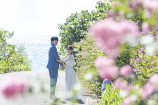 BlueSoda石垣島/宮古島クラフトフォトウェディング_ハイビスカスなどお花