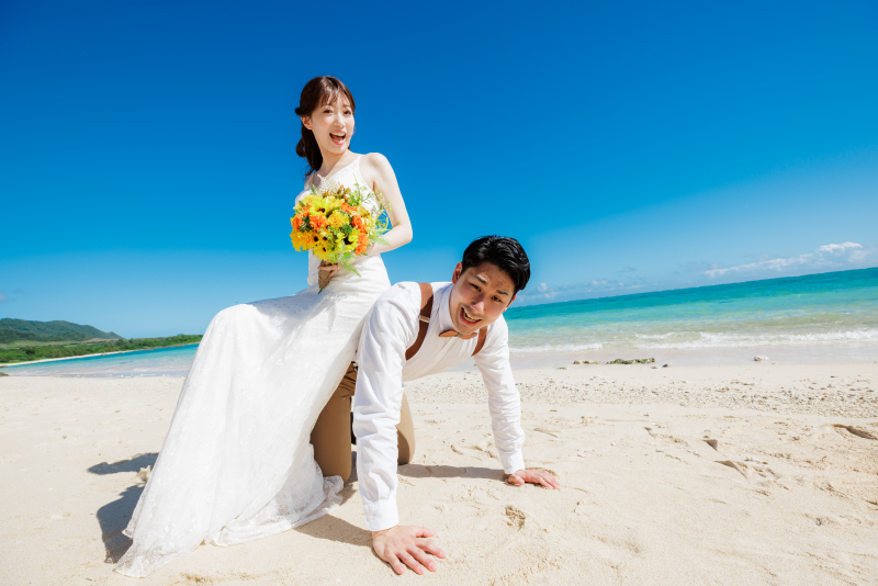 BlueSoda石垣島/宮古島クラフトフォトウェディング_海で撮影できる