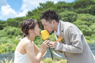 【収穫体験とファーストバイト】ビーチ＆パイナップル体感ツアー＊必要なものコミコミ価格＊ムービー付＊全カット納品＊ファーストバイト