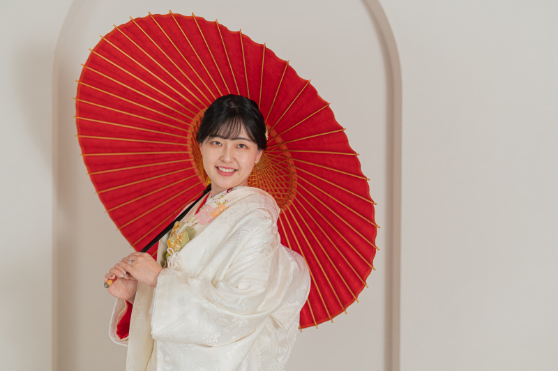 PHOTO WHITE（フォトホワイト）_色打掛・着物が豊富