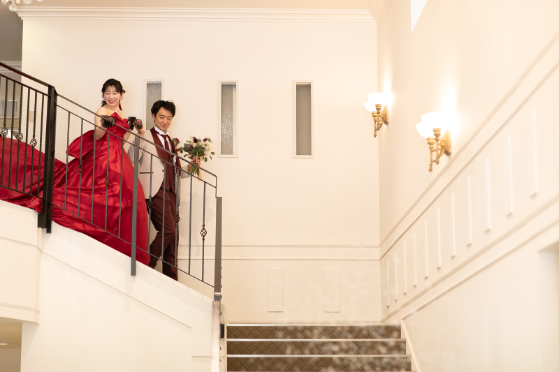 カラードレス入場でサプライズを