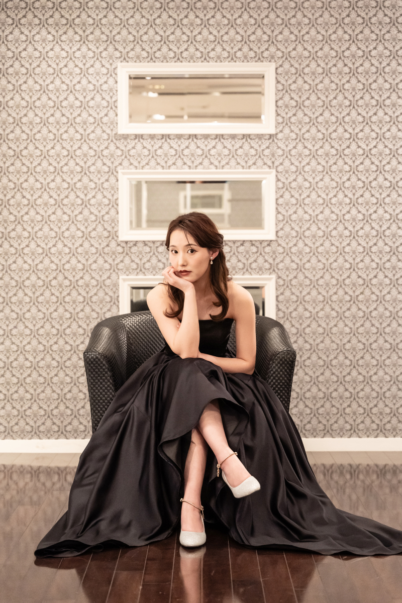 ブラックドレスで韓国風オシャレショット！