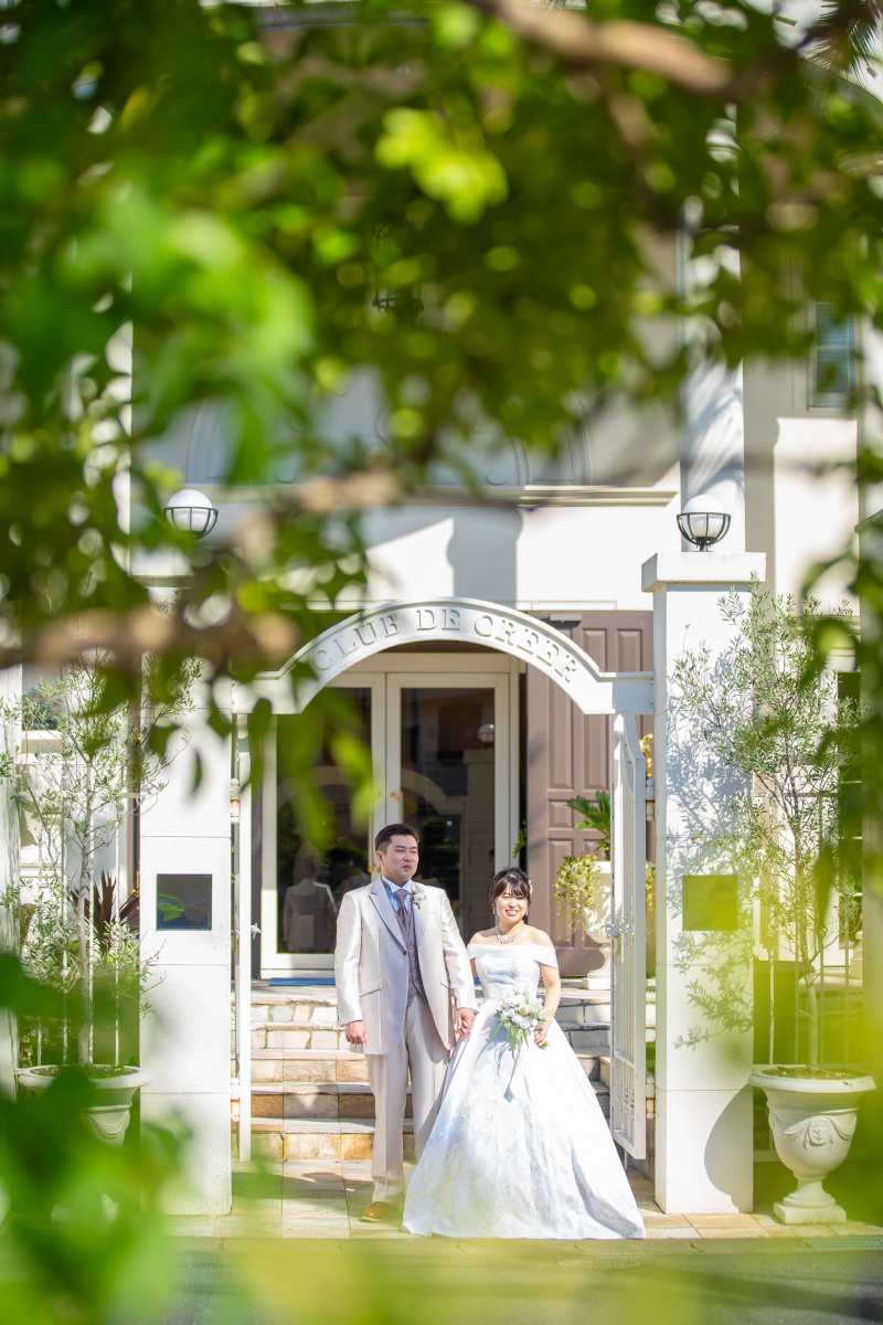 緑いっぱいのエントランスで