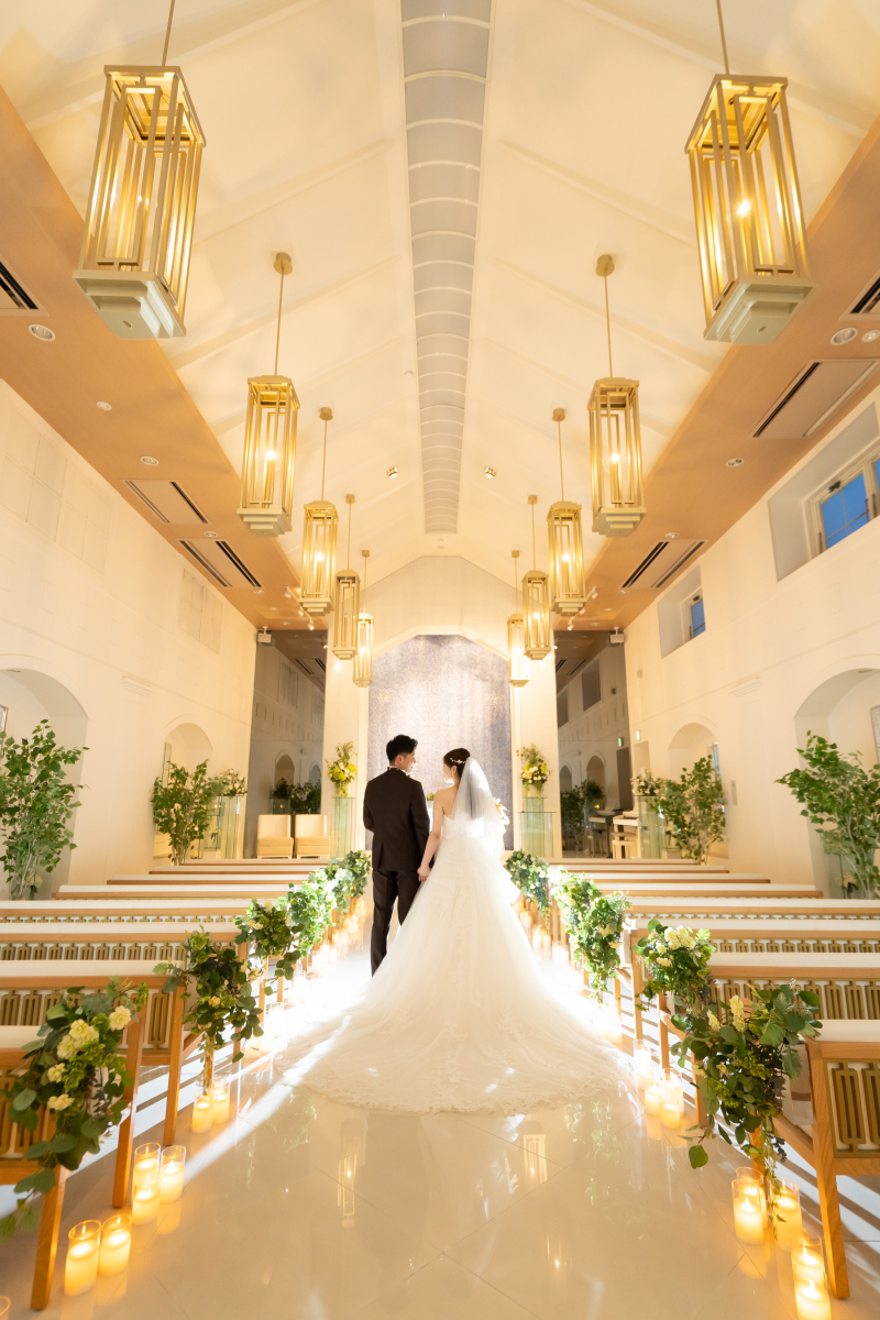 迫力のある白亜チャペルの撮影