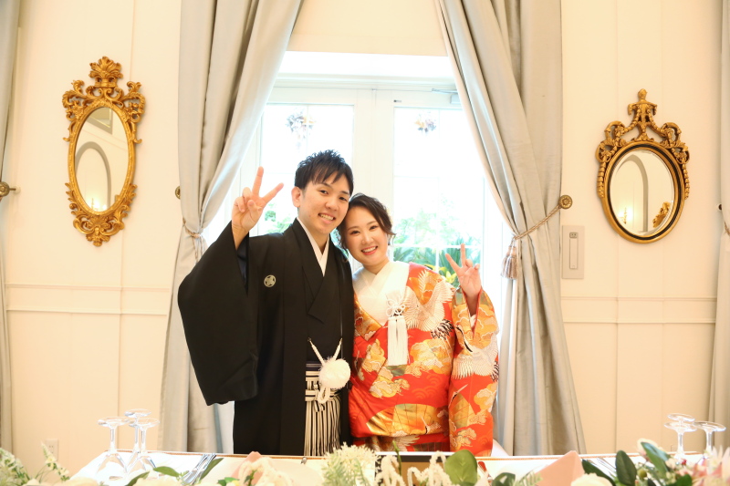 とっても華やかなパーティ会場で