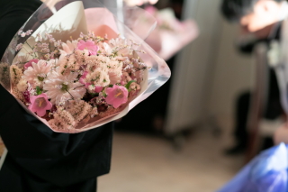 両親への花束プレゼント