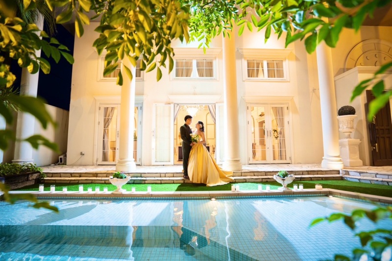 【ウェディングフォトの日限定プラン】★結婚式場ナイト★大人な雰囲気でおしゃれな写真が残せる♪撮影料+ヘアメイク+衣裳+データ