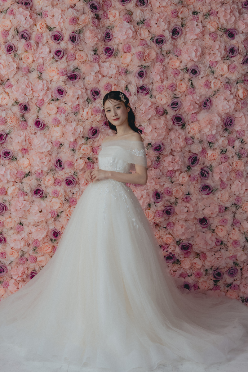 国内トップクラスのシェアを誇るドレスショップ