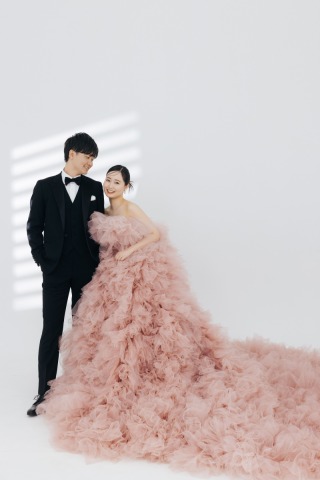 DRESSES STUDIO AOYAMA_スタジオ撮影×洋装