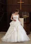 ウェデングドレス