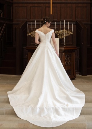 ウェデングドレス