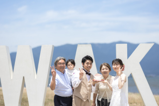 BIWAKOモニュメントと共に。。。思い出の場所でのフォトウェディング★