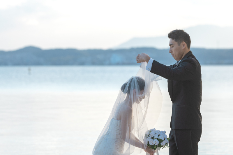 結婚式の代わりなので。