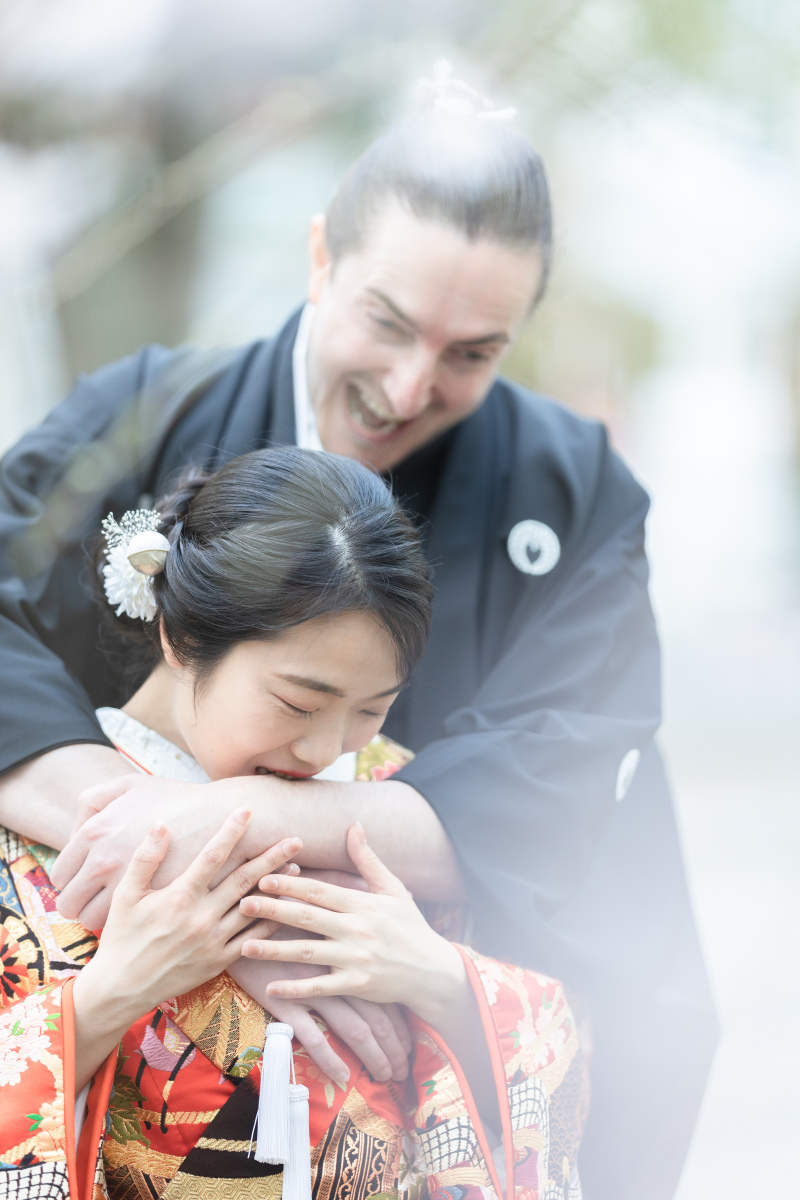 桜越しにおちゃめなショット。