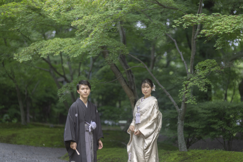 紅葉のお庭は爽やかな風が吹きます。