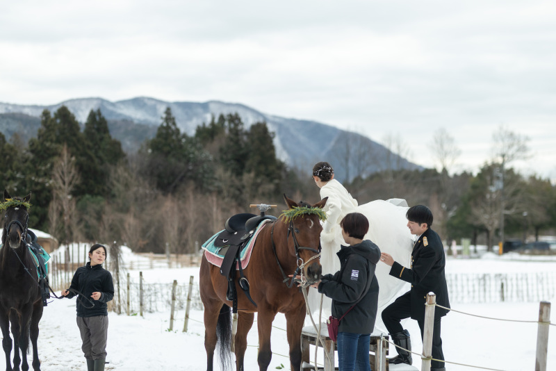 そうなんです。今回は乗馬シーンを撮影。