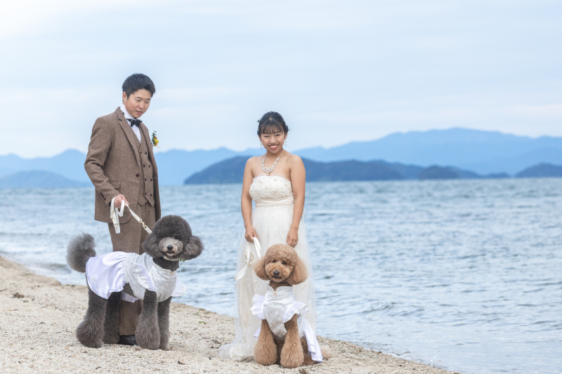 そして琵琶湖へ。ワンちゃんたちもお召し替え!