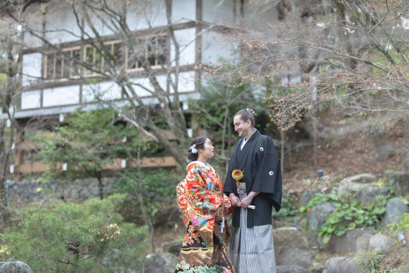 庭園に移動して。