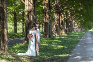 フォトジェニックなお二人のメタセコイア＆琵琶湖ロケ