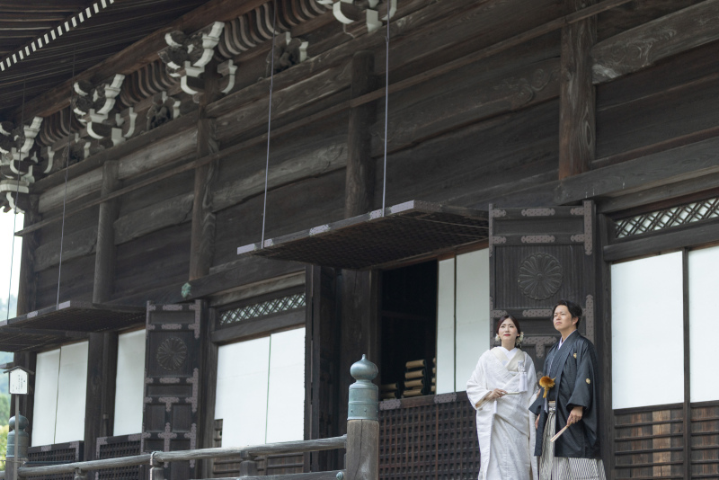 西教寺の背景は盛沢山。