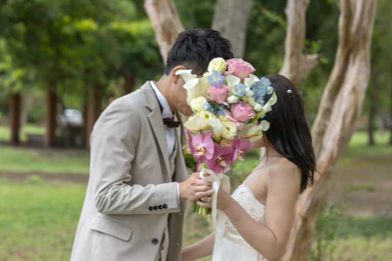 かわいい二人とかわいいブーケ。