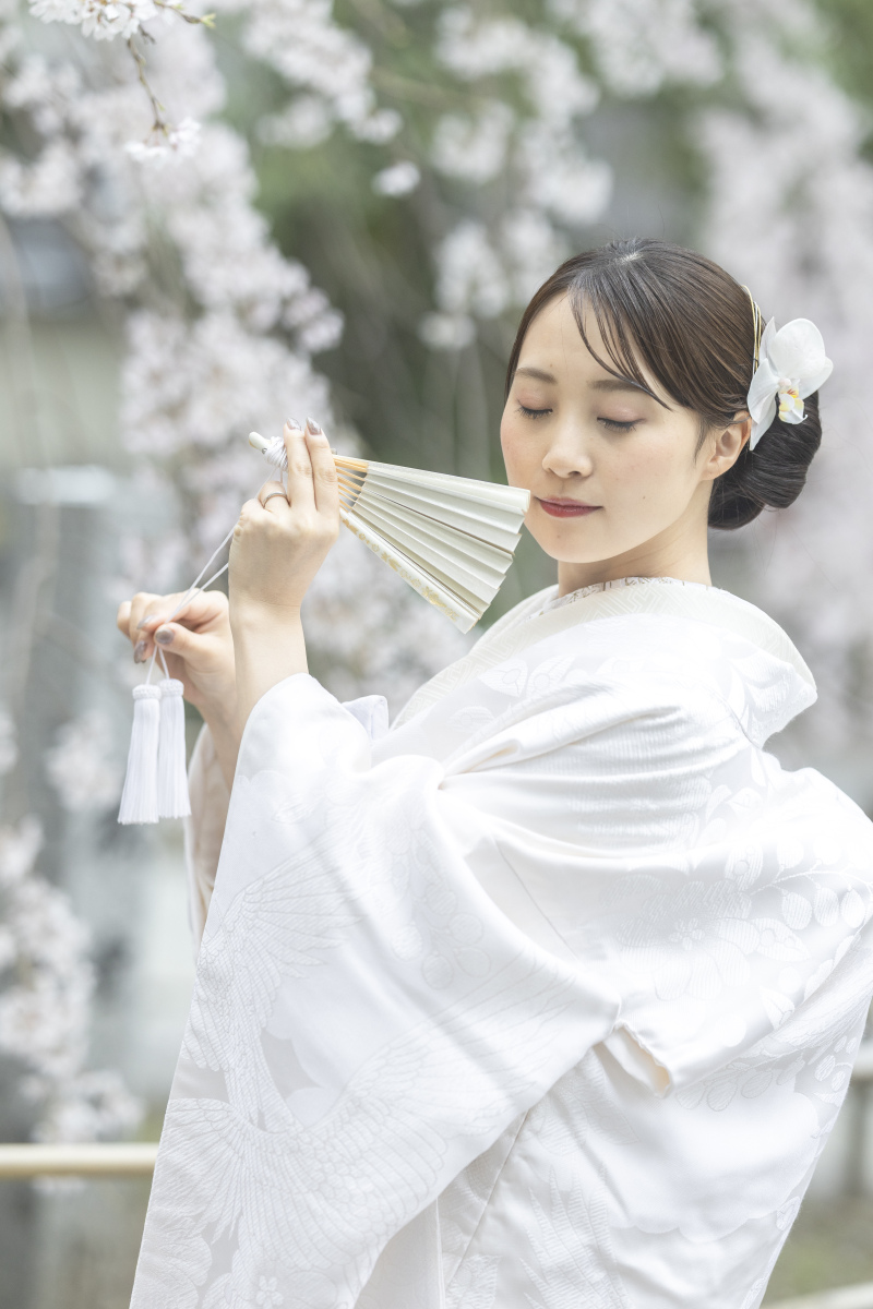 お扇子もちもお手のもの。