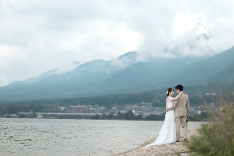 蓬莱山を背景に。。