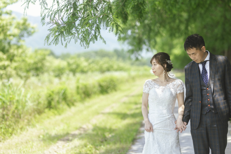 それにしてもこのお二人の仕草やポージング満点。