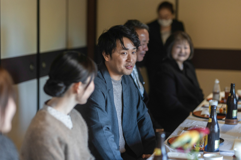 【会食付きプラン】撮る結婚式。和装でも洋装でも。撮影を行った後、ご会食でゆっくりとした時間を大切な皆様とお過ごしいただけます。