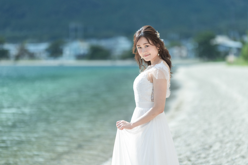【ヘアメイク&衣装持ち込みロケ】持ち込みドレスは何着でもOK。リーズナブルに前撮りをご案内いたします。