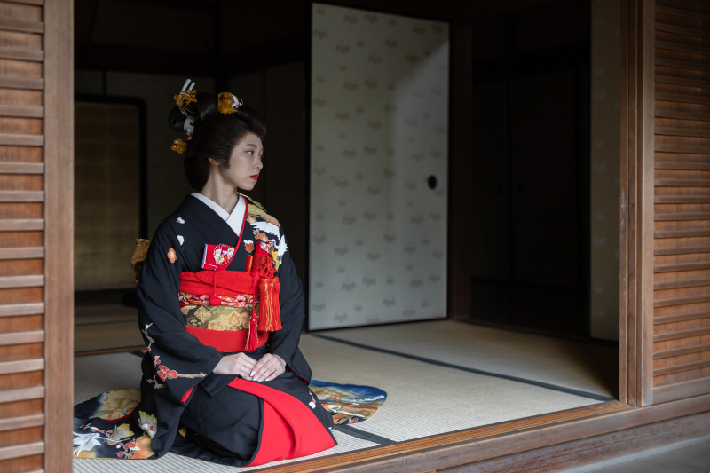 【京都和装屋内撮影プラン】《明治建築料亭と貸し切り庭園》白無垢でも色打掛でもOK★和装の極みの撮影をご案内いたします。