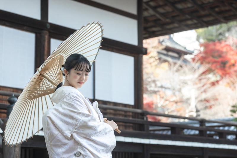 《滋賀和装1点》【早割10,000円OFF】10/1~12/31錦秋の比叡山坂本西教寺の撮影プラン★白無垢でも色打掛でもOK!