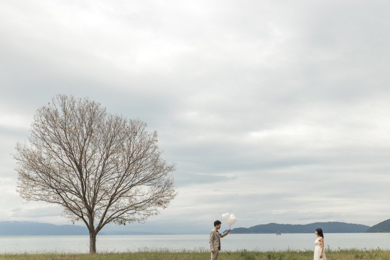 new!【森琵琶プラン】森っぽい写真も琵琶湖の写真もご要望のお二人に★湖岸沿いの公園で撮影する琵琶湖ロケーションフォトプラン
