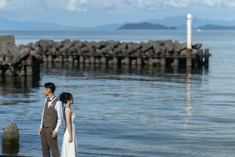 《琵琶湖洋装1着》★早割10000円OFF♪10/1~12/31の撮影日★透明度の高い琵琶湖ビーチと雄大な蓬莱山を背景に。