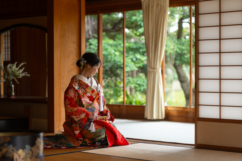 new!【東近江＆彦根エリア】和装洋装で2ロケーション｜600カットお渡し。近江商人邸宅＆レトロ洋館風旧豊郷小学校での屋内撮影