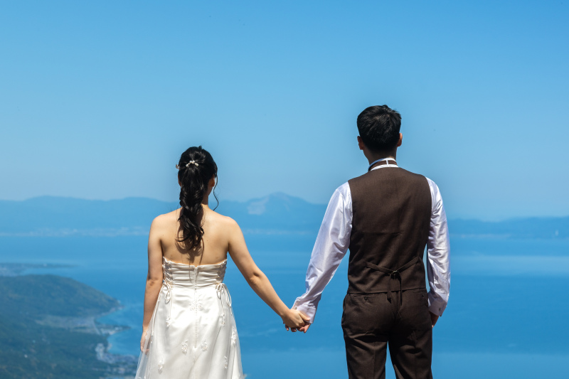 夏プラン【6/20~8/30の撮影日】【蓬莱山&琵琶湖テラスでの洋装1点】15分で到着の1100mでの撮影。テラスで会食もOK。