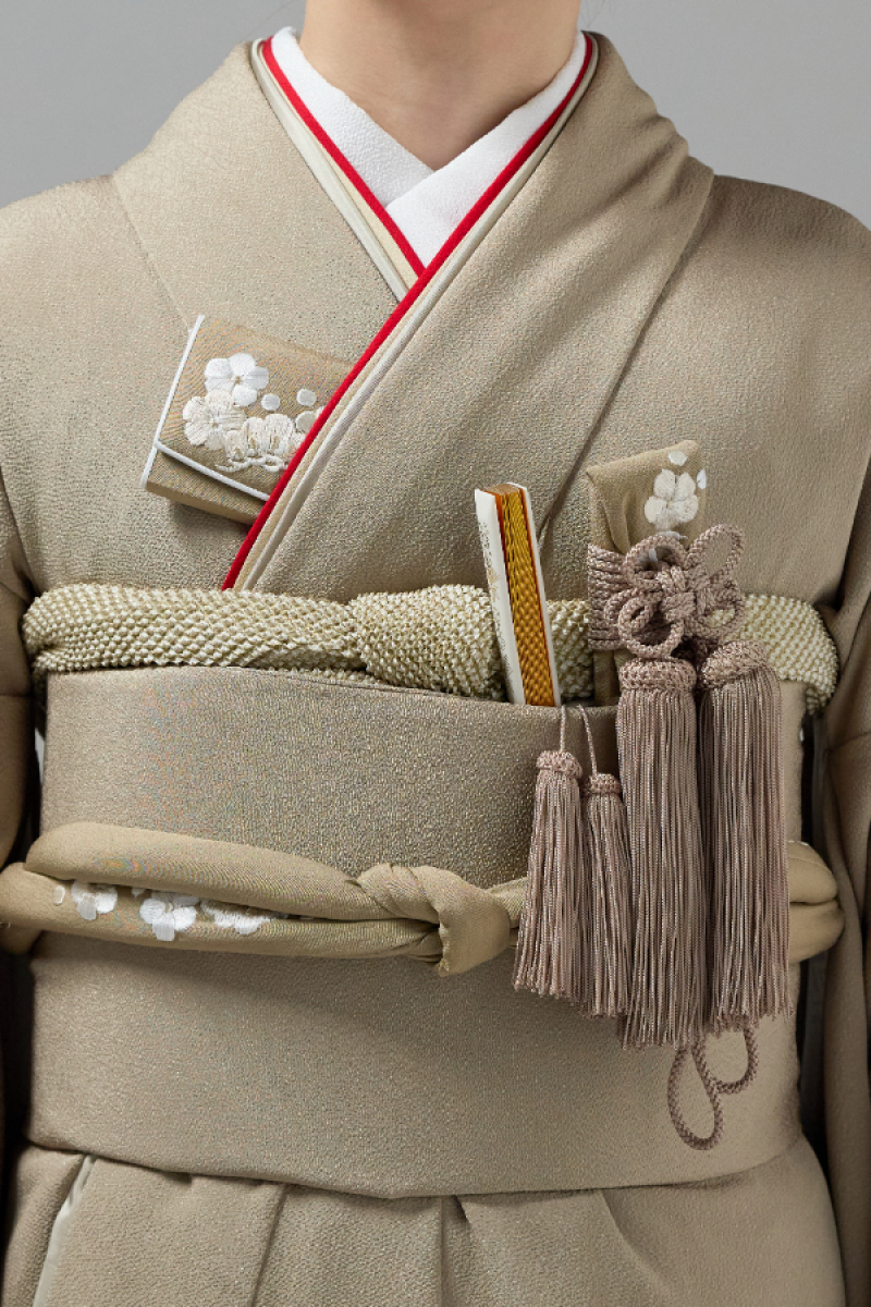 掛下コーディネート茶色　重衿赤ベージュ1