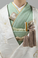 掛下コーディネート薄緑　重衿ベージュ金1