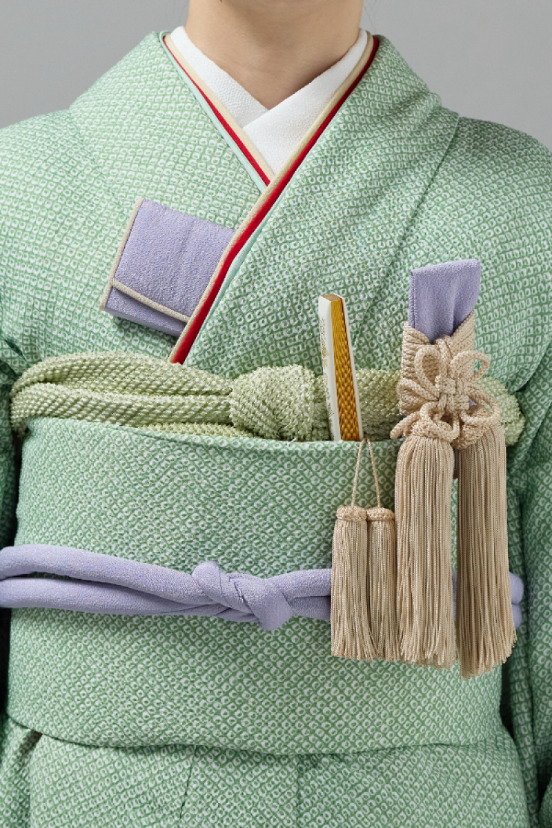 掛下コーディネート薄緑　重衿赤ベージュ2