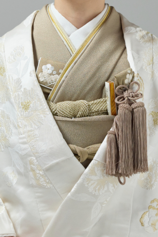 掛下コーディネート茶色　重衿ベージュ金1