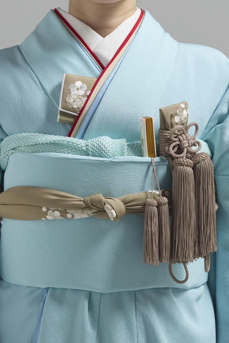 掛下コーディネート水色　重衿赤ベージュ1