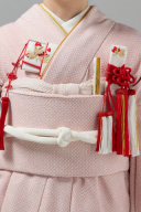 掛下コーディネート薄赤　重衿ベージュ金2