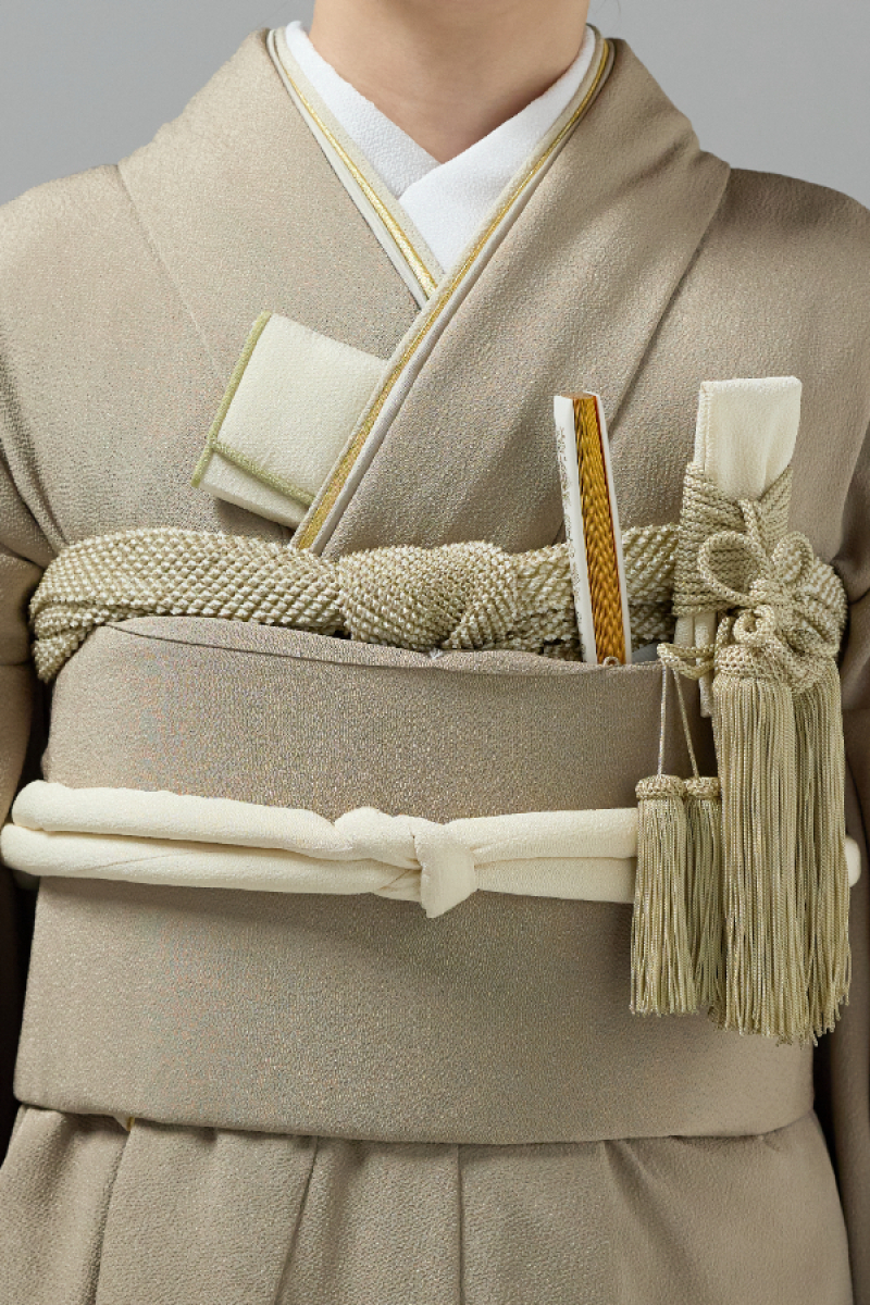 掛下コーディネート茶色　重衿ベージュ金2